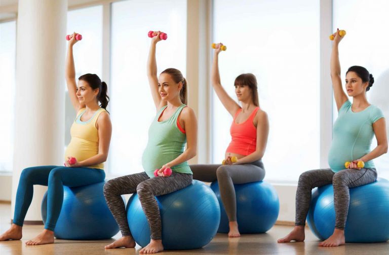 Embarazadas ejercitándose